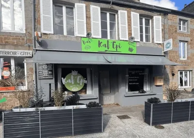 Rentoilage de store pour commerces